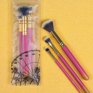 🎡 Luxie 3 piece brush set  🎡